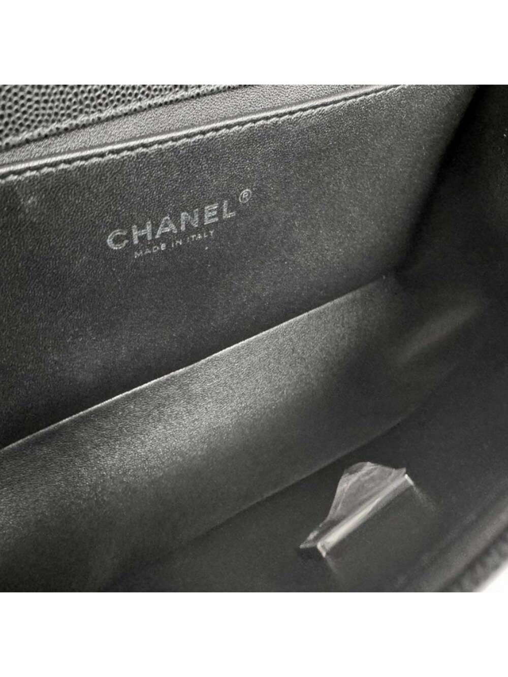 Chanel Shoulder Bag - Picture 5 of 13
